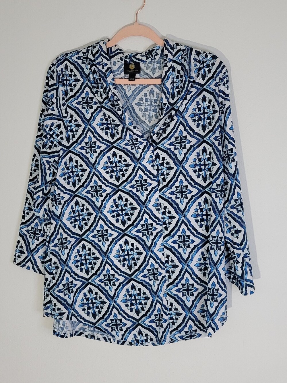 JM Collection Blue Geometric V-Neck Blouse